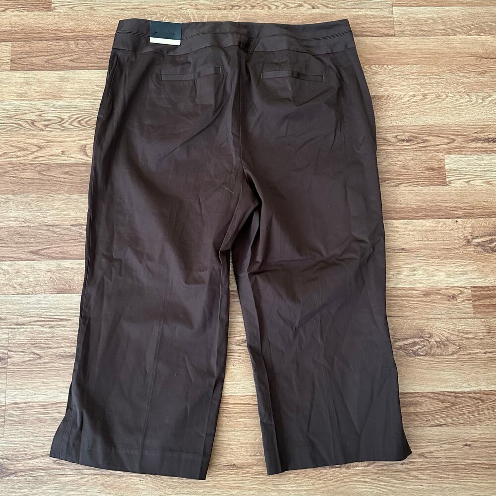 Lane Bryant Women’s Brown Cropped Hight Rise Pants Size 16 NWT - Picture 4 of 6